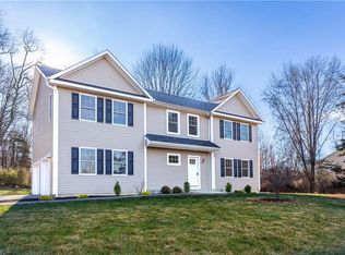 25 Temby Dr, Dover Plains, NY 12522