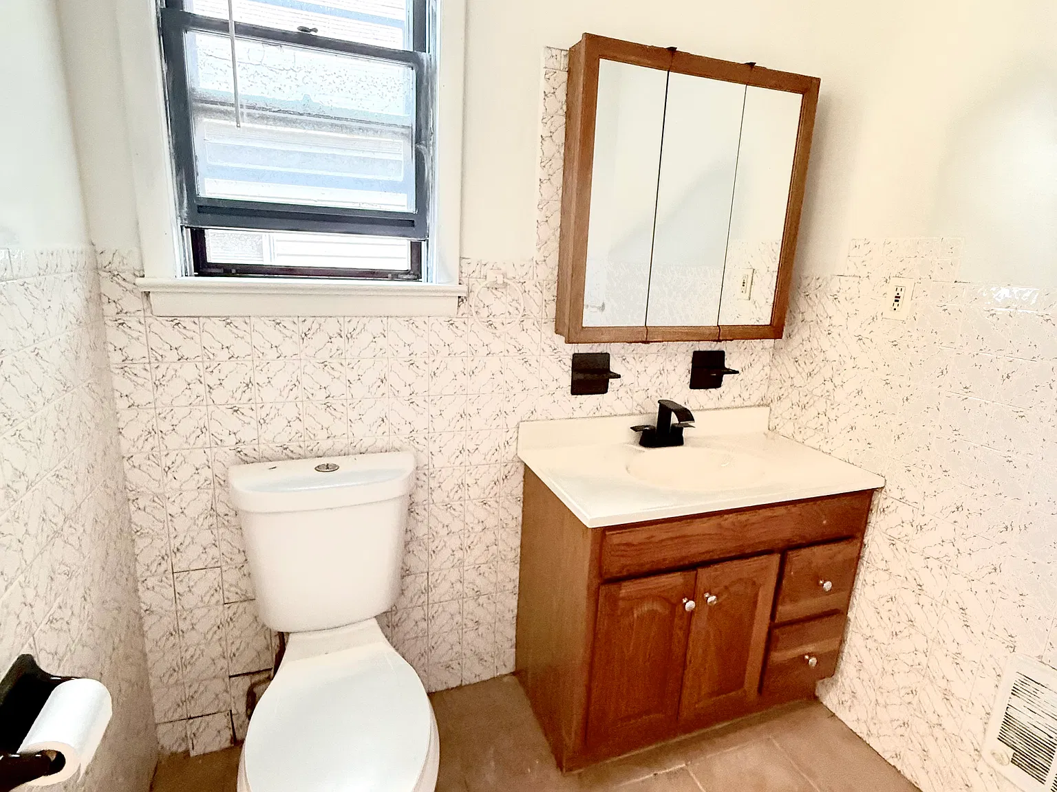 145 Orange St — Photo 4