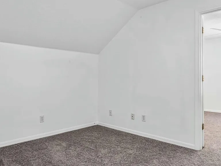 16013 Stags Leap Dr — Photo 21