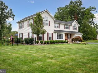 2879 Valley Woods Rd, Hatfield, PA 19440