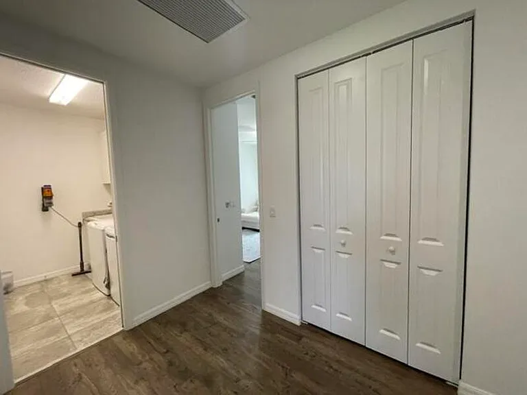 12885 Trevi Isle Dr — Photo 18