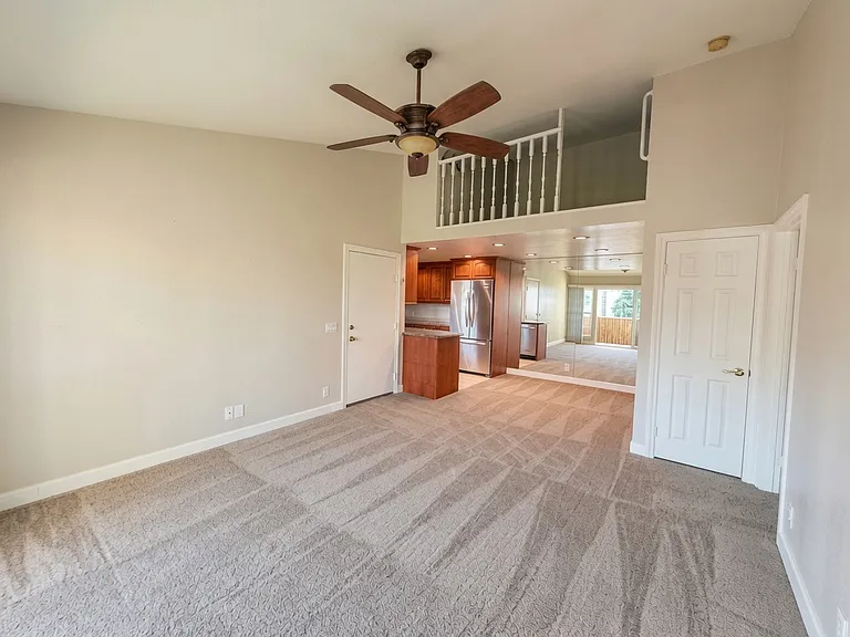 400 N Myers St N #10 — Photo 6