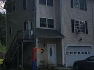 5 Seneca St, Worcester, MA 01603