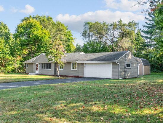 609 82nd Ave N, Brooklyn Park, MN 55444