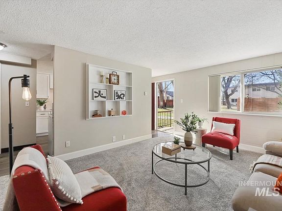 2nd image of 952 S Curtis Rd