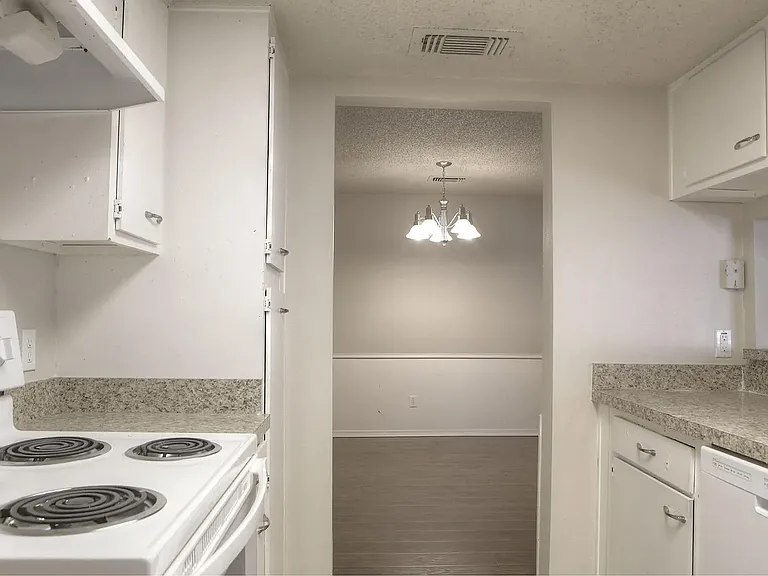 10125 Bugle Dr — Photo 5