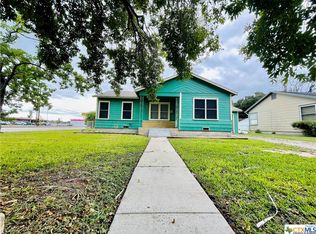 901 Alcoa St, Victoria, TX 77901