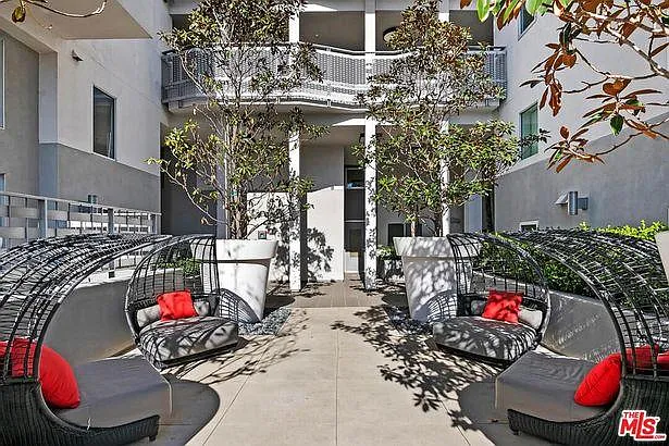 1700 Sawtelle Blvd — Photo 7