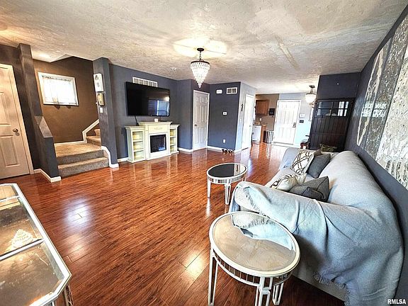 5th image of 2039 Dixwell St