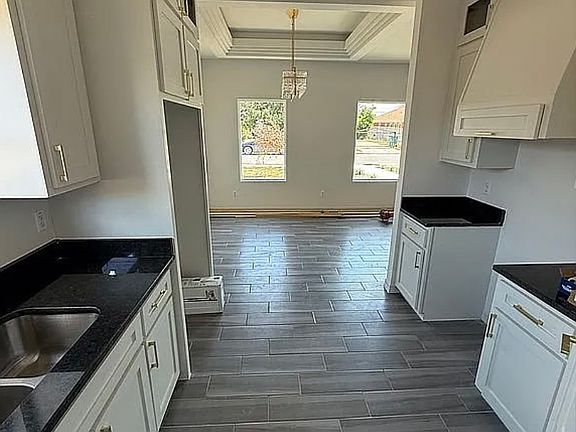 4th image of 6612 Leyva St