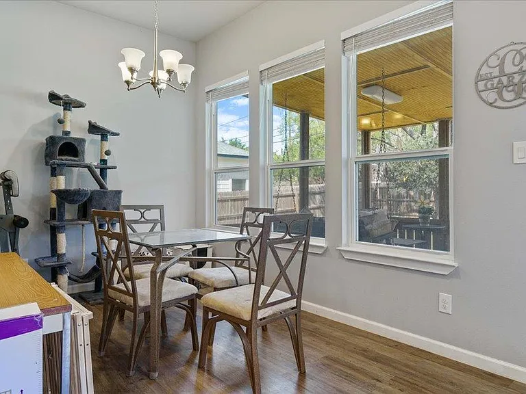 306 Songwood Dr — Photo 6