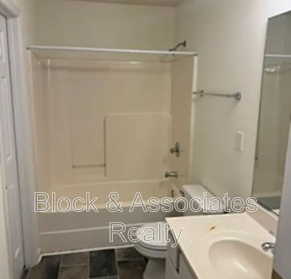 656 Cascade Ave #B — Photo 4
