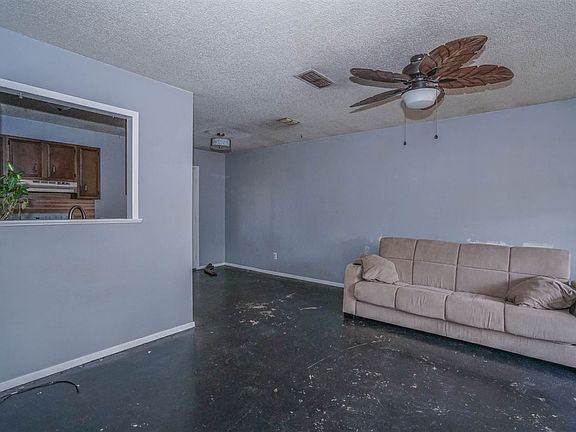 4th image of 306 Choctaw Trl