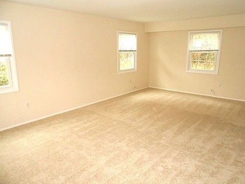 3rd image of 7327 Wickford Dr