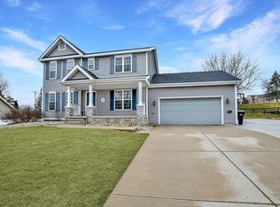 811 Sunnybrook Dr, Deforest, WI 53532