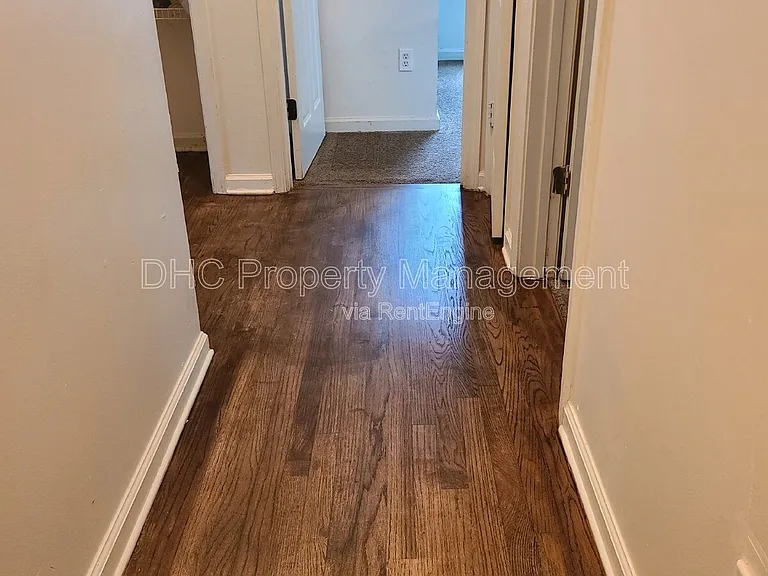 1944 North Ave NW — Photo 11