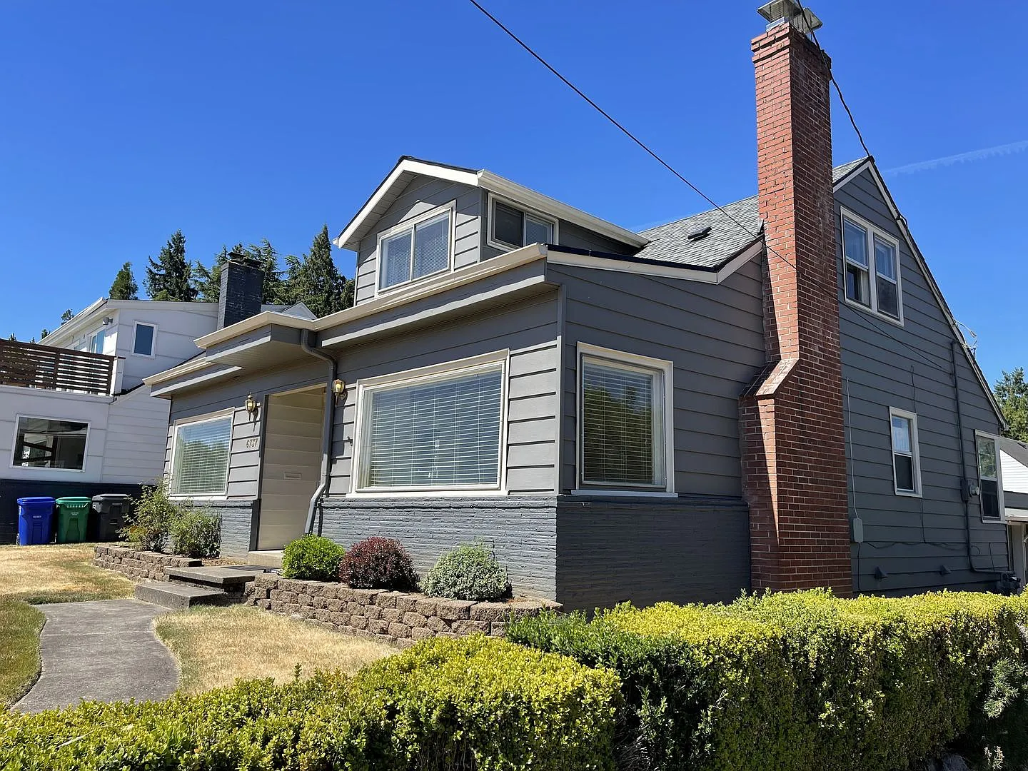 Beautiful 6BR/2.5BA Home in Highly Sought-After University Park! — Photo 1