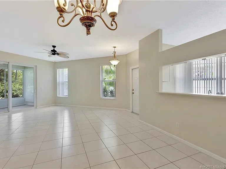 6797 SE Warwick Ln — Photo 10