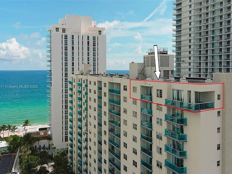 4001 S Ocean Dr #2 — Photo 2