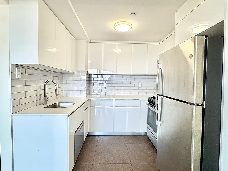 1705 E 17th St #715 — Photo 1
