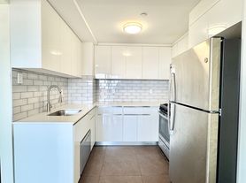 1705 E 17th St, Brooklyn, NY