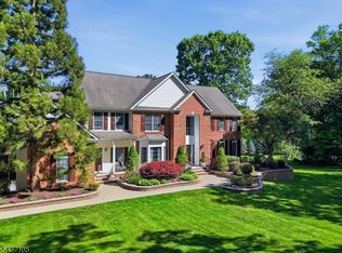 13 Hunters Trl, Chester Twp., NJ 07930