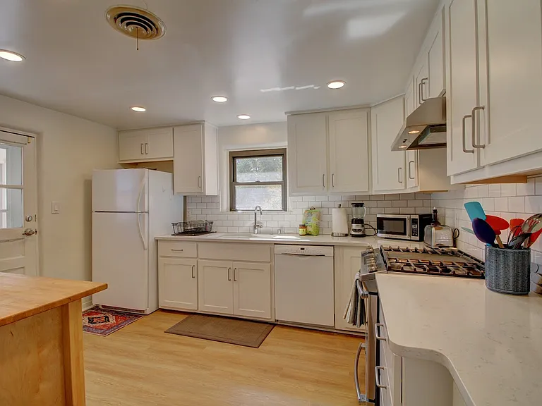 Lovely south facing kitchen