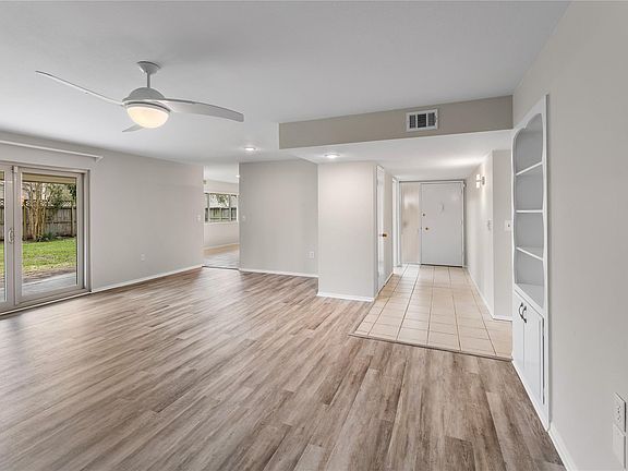 3rd image of 1502 Redway Ln