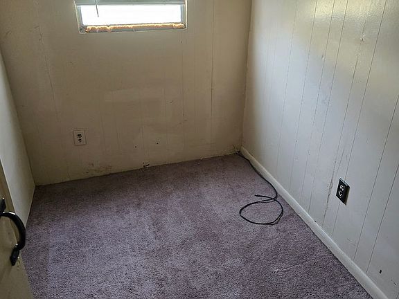 3rd image of 2747 Hickman Rd #8