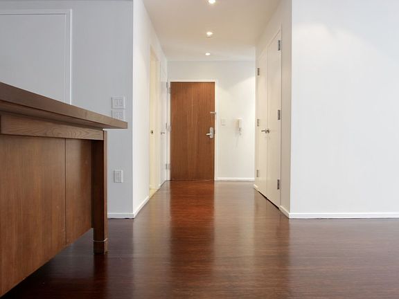 5th image of 231-233 10th Ave #4B