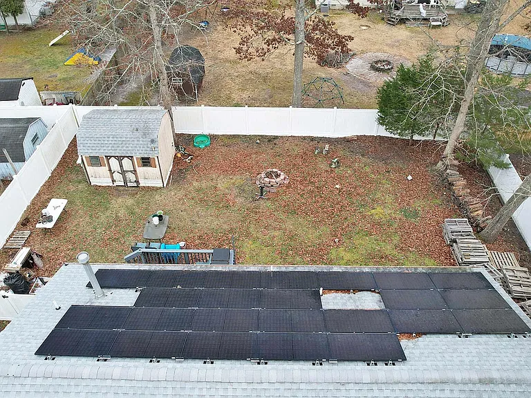 450 Redwood Ave — Photo 19