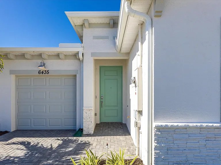 6435 Seabright Ter — Photo 3