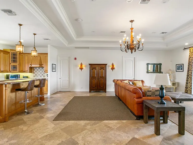 14710 Palm Beach Point Blvd — Photo 34