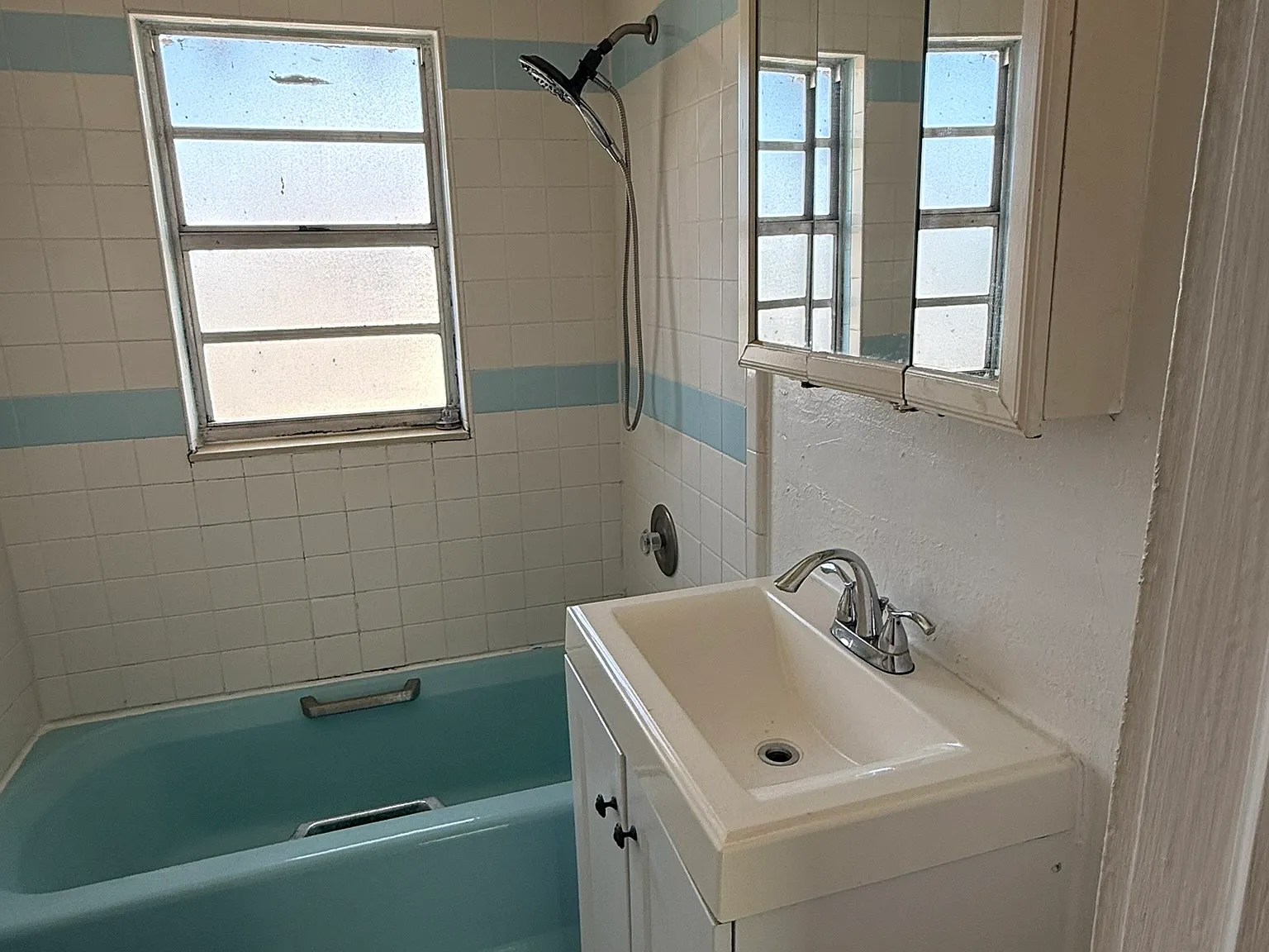 1 bed, 450 sqft, $900 — Photo 3