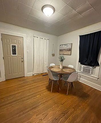 3rd image of 702 S Burchard Ave