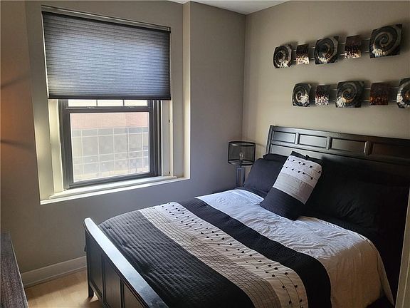 5th image of 400 Walnut St Suite 303