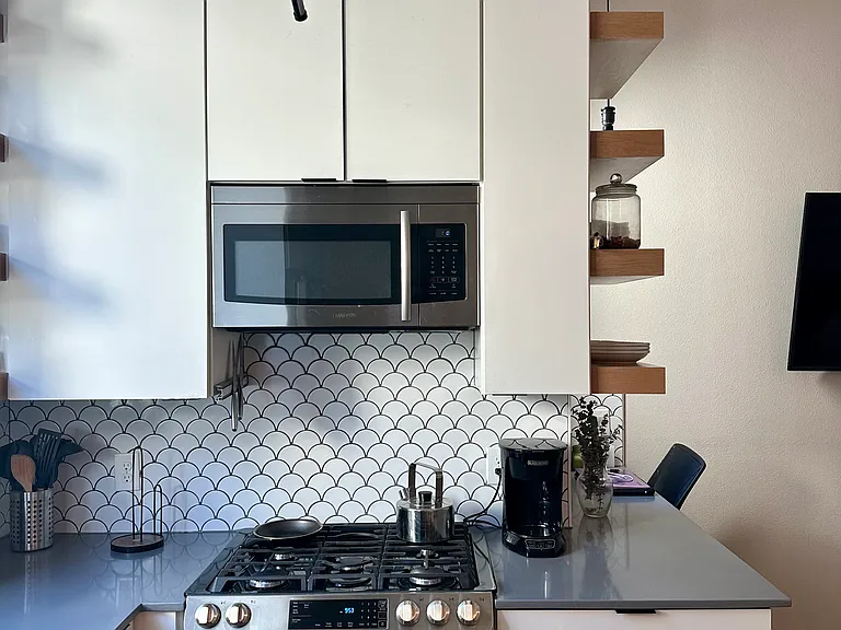913 Duncan Ln #105 — Photo 3