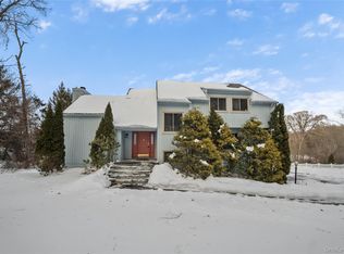 34 Nicole Way, Mahopac, NY 10541