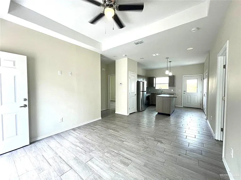 5106 N Hiawatha Dr #2 — Photo 7