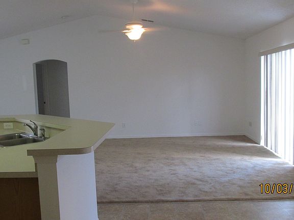 3rd image of 2085 SW Ember St