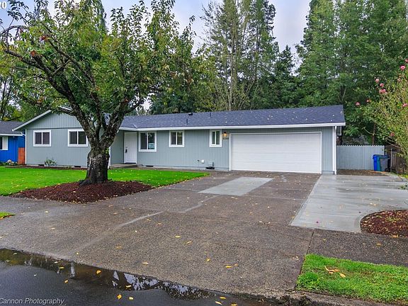 2nd image of 10305 NE 24th St