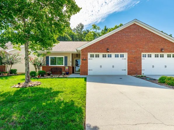 5662 Mountain Oaks Ln, Ooltewah, TN 37363