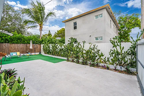 519 NW 52nd St Photo 1 519 NW 52nd St Photo 1
