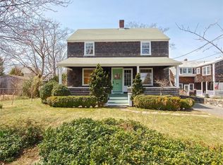 70 Howland Ave, Jamestown, RI 02835