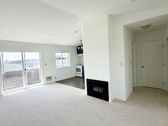 4th image of 766 Arnold Way APT B