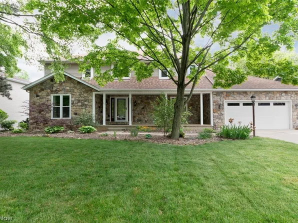 105 Westchester Dr, Amherst, OH 44001