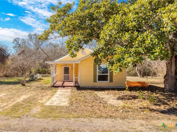 92 Sunrise St, Dale, TX 78616