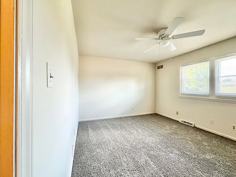1723 E Cone Blvd #K — Photo 8