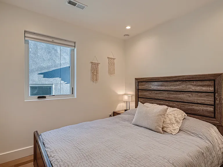 1312 Knox Ct — Photo 17