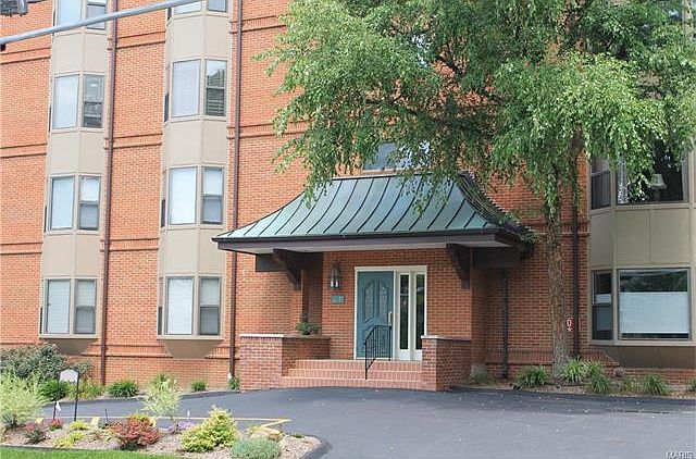 1st image of 415 W Jefferson Ave APT 403